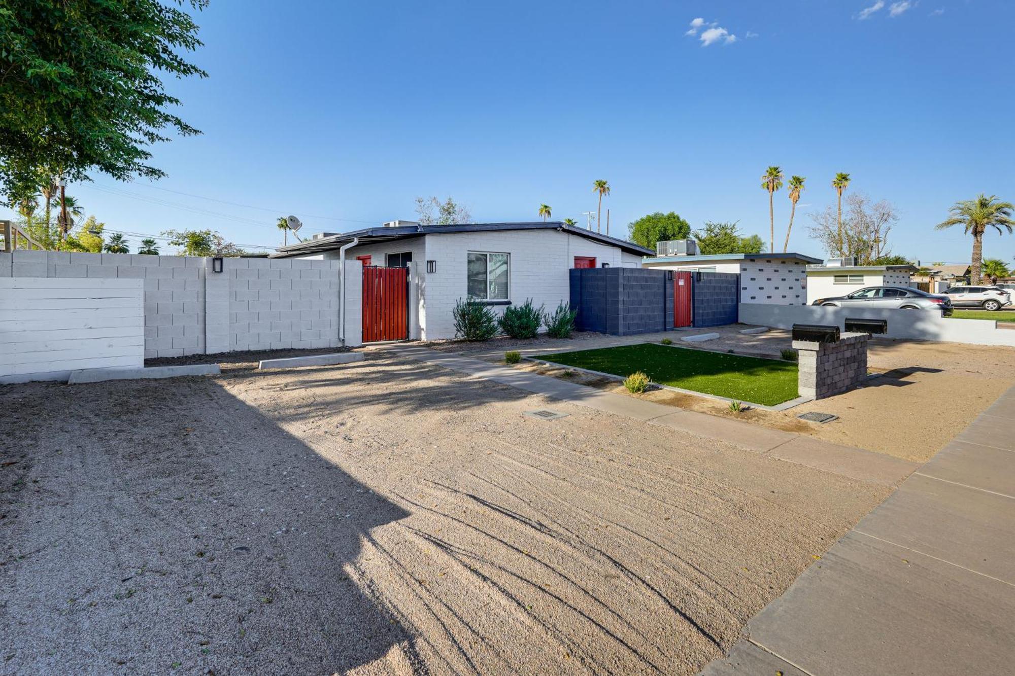 Tempe Duplex Home About 4 Mi To Old Town Scottsdale Eksteriør billede