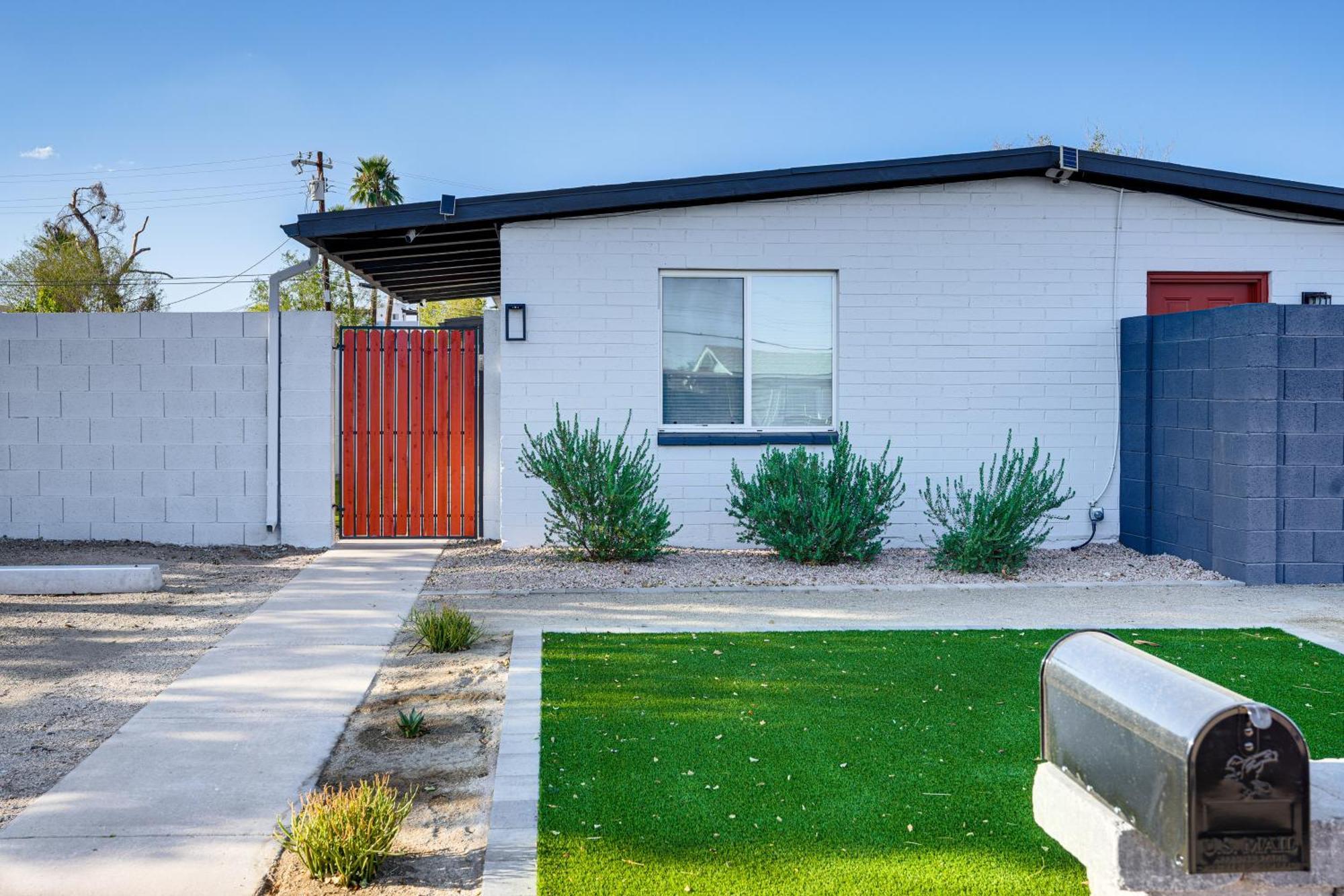 Tempe Duplex Home About 4 Mi To Old Town Scottsdale Eksteriør billede